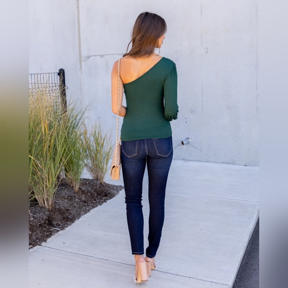 Brand new fitted one shoulder top - Picture 2 of 7